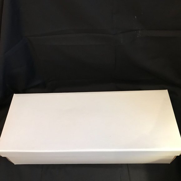 DIANA "The People's Princess" Royal Wedding Day Doll. - Picture 3 of 3